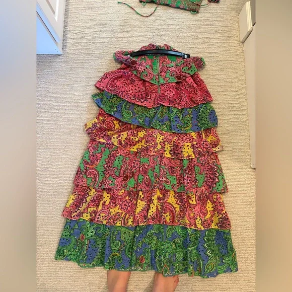 Alice and Olivia Crawford lace up smocked top and Jia ruffled tiered skirt - Picture 9 of 11